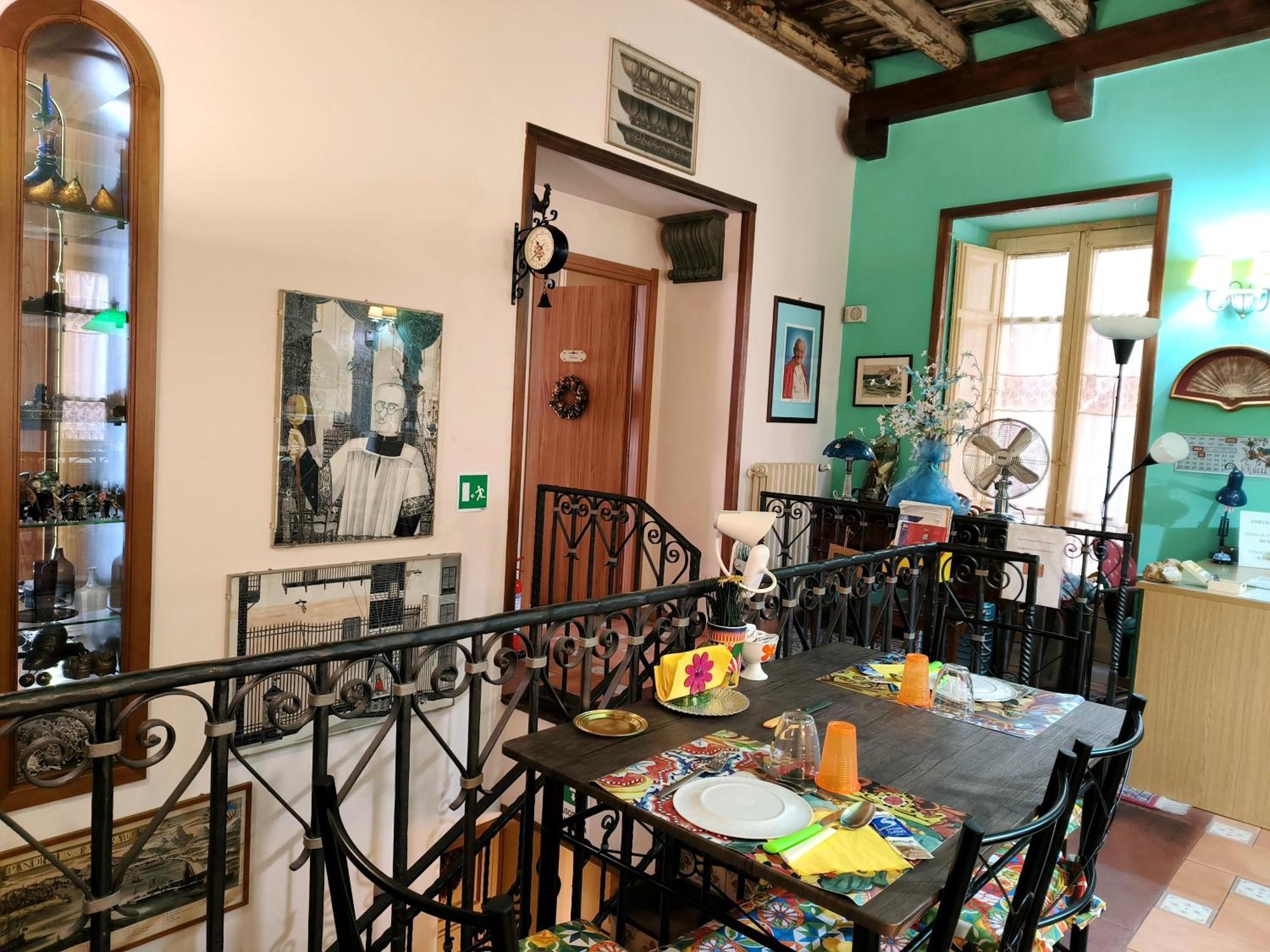 Vittorio Emanuele Rooms Di Prinzi パレルモ エクステリア 写真