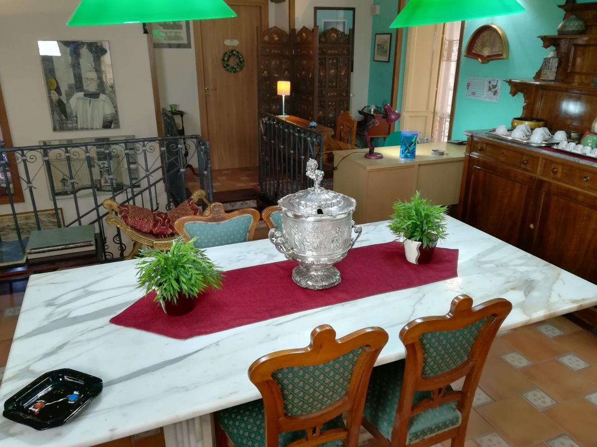 Vittorio Emanuele Rooms Di Prinzi パレルモ エクステリア 写真